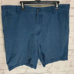 Izod shorts‎ size 40